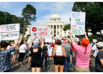 Judge rules Alabama can’t prosecute people who help women travel for abortions