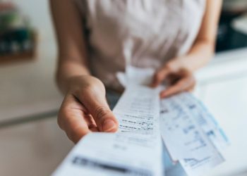 High levels of toxic chemicals found in paper receipts