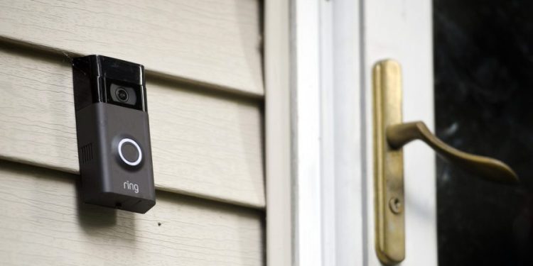 Constant surveillance can reduce concentration, memory