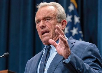 RFK Jr. goes swimming in DC’s Rock Creek despite NPS guidance on bacteria