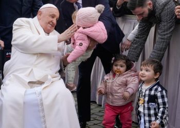 Popemobile to serve as Gaza children’s health clinic in Francis’s final wish