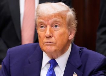 Trump signs executive order aimed at slashing prescription drug costs