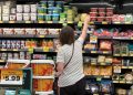 Abbott signs MAHA measure requiring food warning labels in Texas