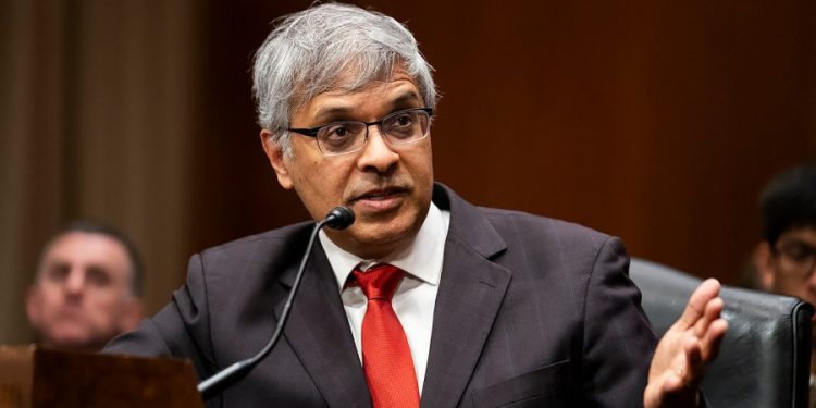 NIH scientists condemn Trump research cuts