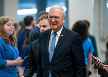 Senate GOP talks cutting Medicare ‘waste, fraud’ to offset cost of Trump tax bill