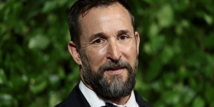 ‘The Pitt’s’ Noah Wyle tells Congress: Health care workers are facing a ‘crisis’