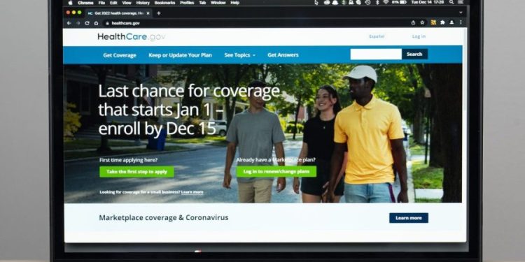 ObamaCare insurance costs expected to spike next year: Analysis