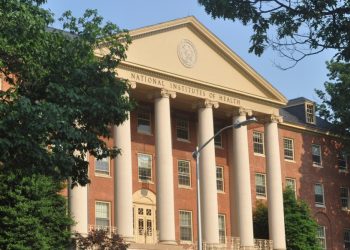 Trump administration asks Supreme Court to allow NIH to cancel health grants