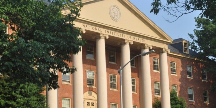 Trump administration asks Supreme Court to allow NIH to cancel health grants