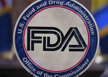 FDA’s top vaccine regulator departs amid conservative criticism