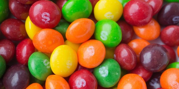 Not all brands are onboard with ditching synthetic dyes