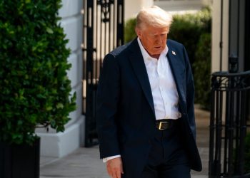 Trump’s vein diagnosis gives rare glimpse into health issues