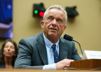 HHS revives long-dormant childhood vaccine safety task force