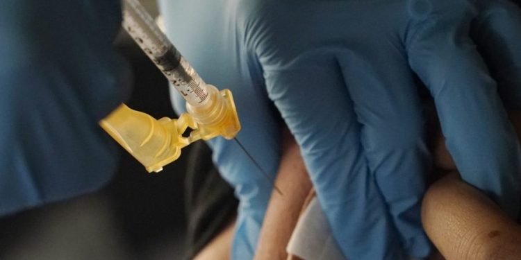 Most adults do not plan on getting COVID-19 shot amid vaccine policy changes