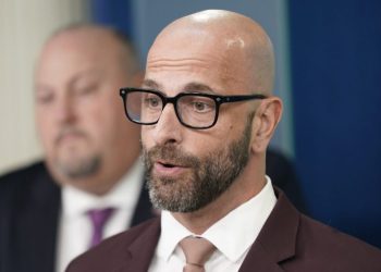 CDC official in resignation letter says HHS policies ‘do not reflect scientific reality’