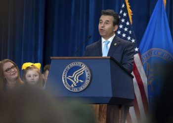 FDA commissioner on new COVID-19 vaccine rules: ‘Can’t be blind’