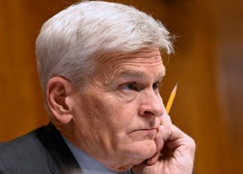 Cassidy calls on RFK Jr. to publicly support whooping cough vaccine amid outbreak