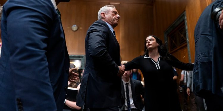 Democrats urge caution in battle over vaccines, RFK Jr.