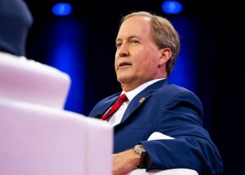 Texas drops lawsuit against doctor accused of violating youth transgender care ban