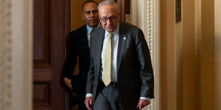 Schumer, Jeffries demand meeting with Trump to avoid government shutdown
