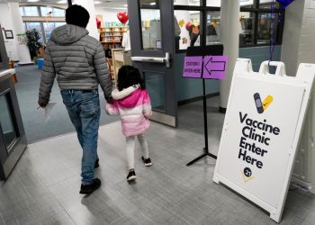 1-in-6 parents reject vaccine recommendations: poll