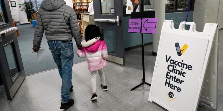 1-in-6 parents reject vaccine recommendations: poll