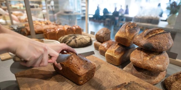 Should you be gluten-free if you don’t have celiac disease?