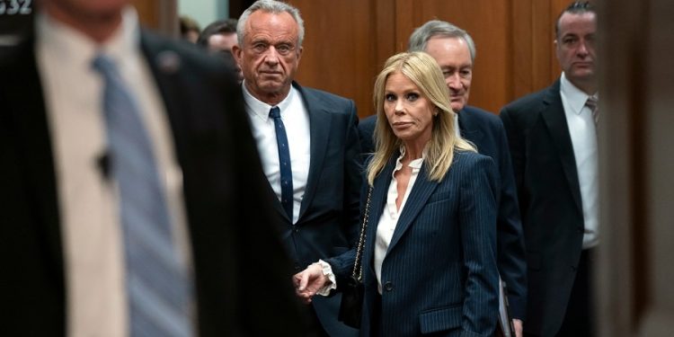 Cheryl Hines: ‘Disappointing’ Kennedy family has split with RFK Jr.