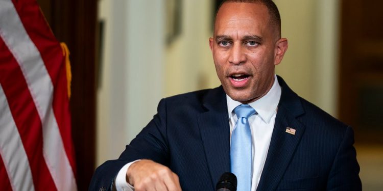 Jeffries defends rejection of short-term extension of ObamaCare subsidies