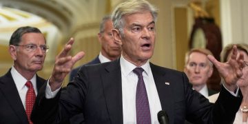 Trump administration ‘willing to look at all options’ on health care: Oz