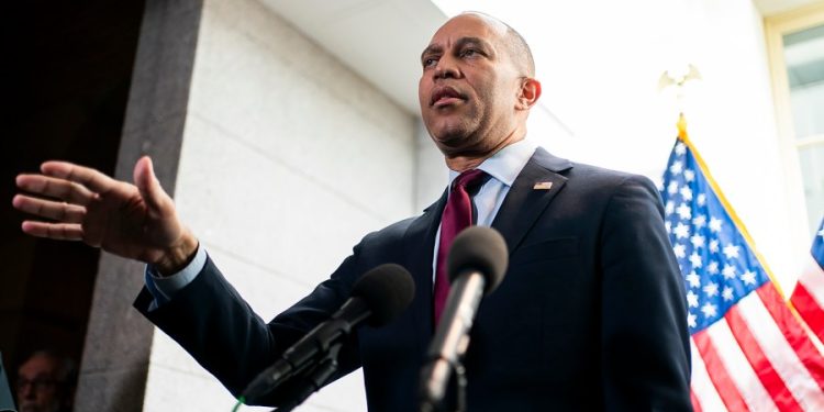 Jeffries opposes Senate moves to end shutdown