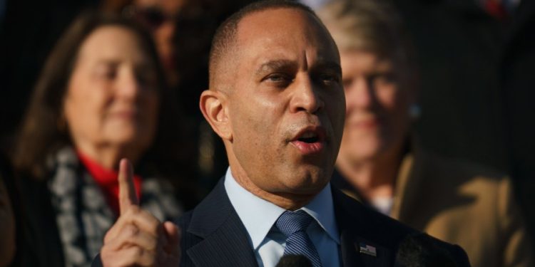 Jeffries, Democrats press Johnson for immediate vote on ObamaCare subsidies