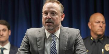 DOJ charges 6 more in growing Minnesota fraud scandal