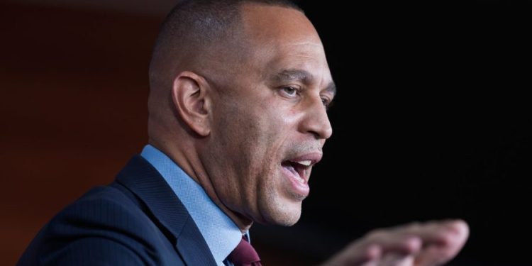 Jeffries seeks to raise pressure on GOP centrists over expiring health care subsidies