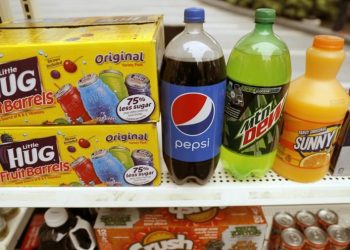 WHO calls for higher taxes on alcohol, sugary drinks