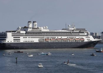 Cruise ship out of Florida hit by norovirus outbreak; 94 affected