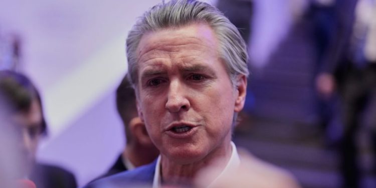 Newsom files a civil rights complaint against Dr. Oz over accusations against LA Armenian community