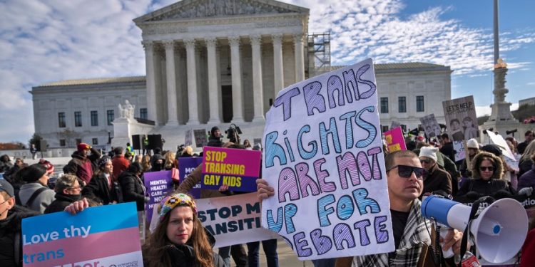 Plastic surgeons organization recommends delaying gender-affirming surgery until 19; Trump admin applauds position