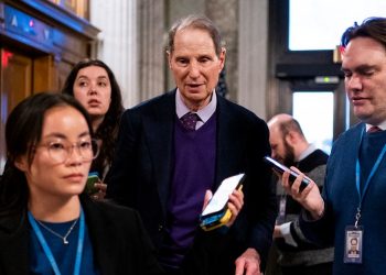 Senate Democrat knocks TrumpRx: ‘Glorified coupon book’