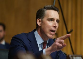 Hawley introduces bill to remove FDA approval for Mifepristone
