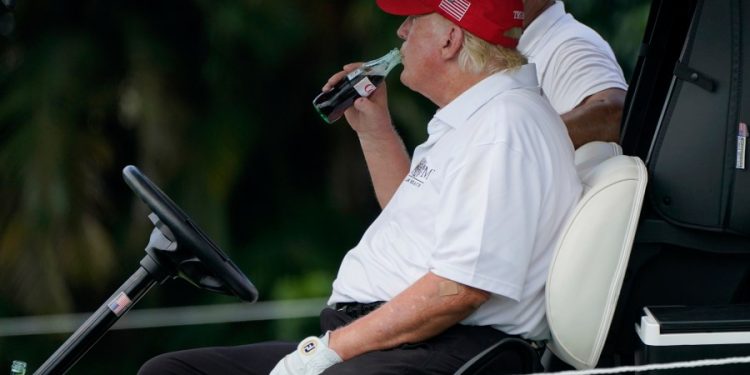 Oz says Trump defended diet soda habit, joking it ‘kills cancer cells’