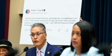 Democrat demands RFK Jr. insist on Trump mental fitness test, invoke 25th amendment