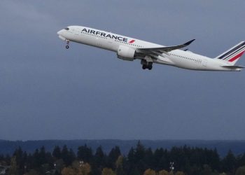Detroit-bound flight diverted over Ebola-linked restrictions