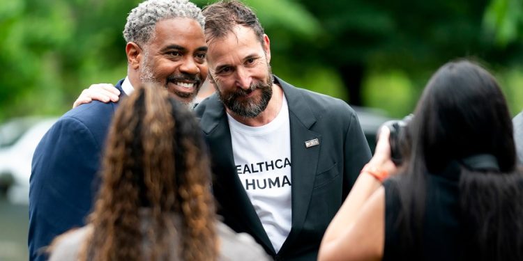 Noah Wyle tells Congress: Healthcare workers shouldn’t have to ‘beg for basic support’