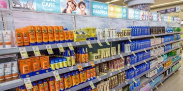 US catches up to rest of world with first new FDA-approved sunscreen in decades