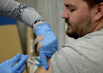 COVID-19 vaccine linked with lower risk of heart attack, stroke: Study