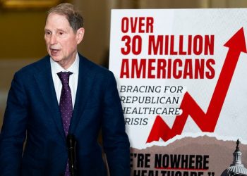 Democrats unveil drug pricing policy roadmap ahead of midterms