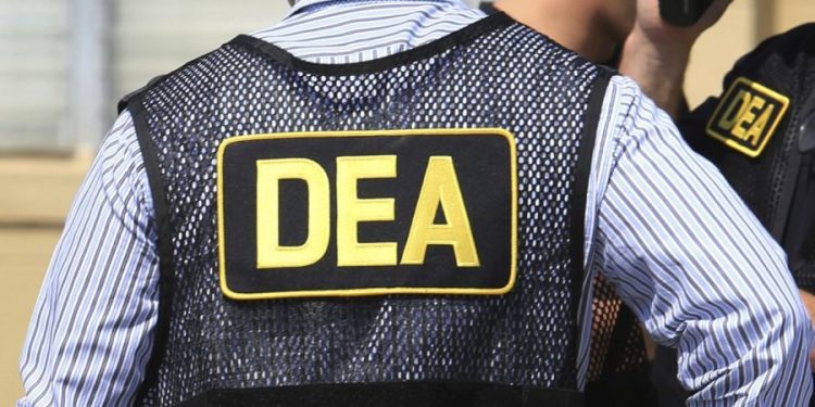 DEA moves to ban opioid-like kratom compound 7-OH