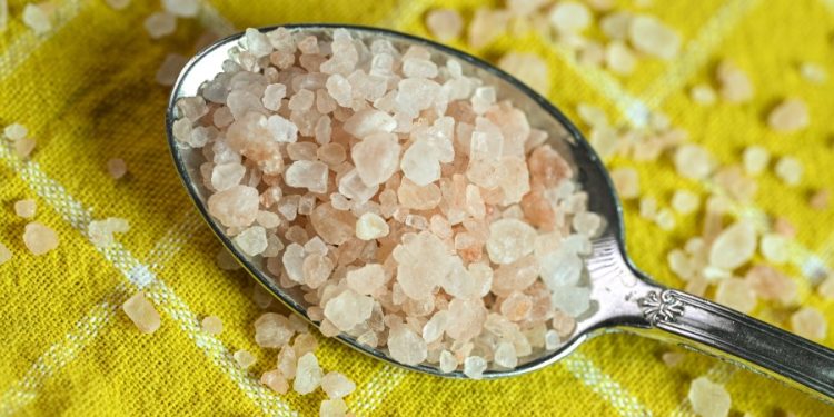 Does the ‘pink salt trick’ help you lose weight?