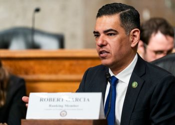 Top Democrat calls on Taylor Farms to provide information on Trump administration cyclospora communications